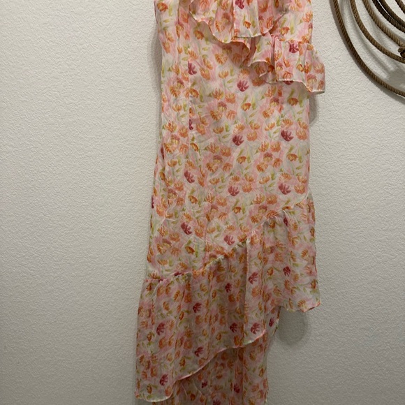 ✨ ROMANTIC FLORAL RUFFLE MIDI DRESS ✨ - Picture 3 of 7